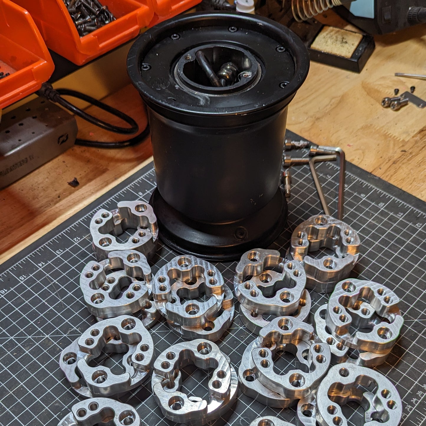 Cannon Core VEXR Hubs